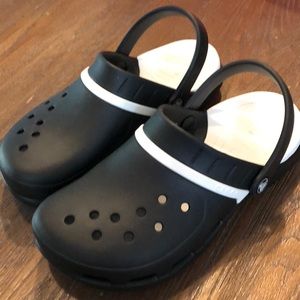 Crocs BRAND NEW Size 10 - BUT FIT LIKE A SIZE 9